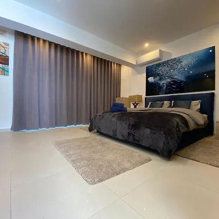 Duplex Penthouse * Сент-Полс-Бей